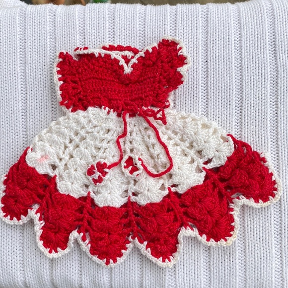 Hand Crocheted Pot Holders Set of 2 - Picture 4 of 6